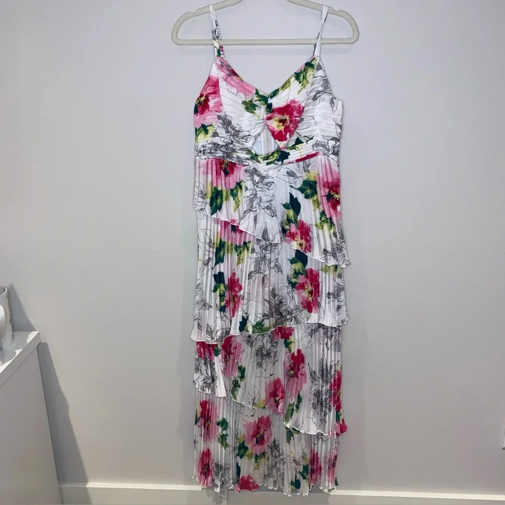 NEW Abercrombie‎ & Fitch Giselle Pleated Tiered Maxi Dress Floral Size Large P